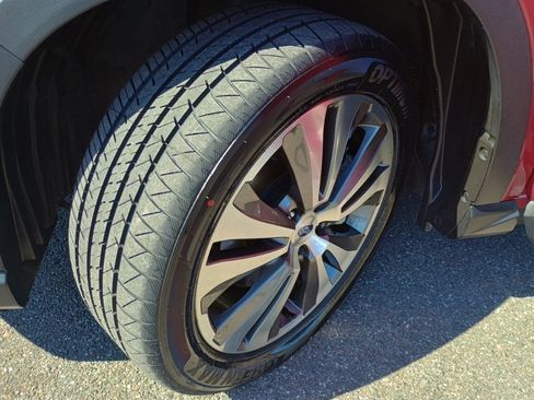 Certified 2022 Subaru Ascent Limited w/ Technology Package image 10