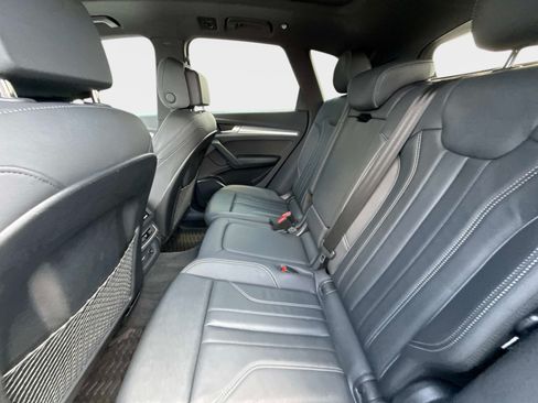 Used 2024 Audi Q5 2.0T Premium w/ Summer of Audi Package AWD/4WD image 16