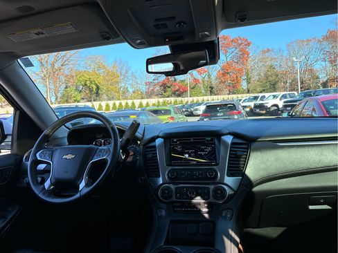 Used 2020 Chevrolet Tahoe LT w/ Luxury Package image 32