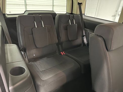 Used 2016 Ford Flex SEL image 16