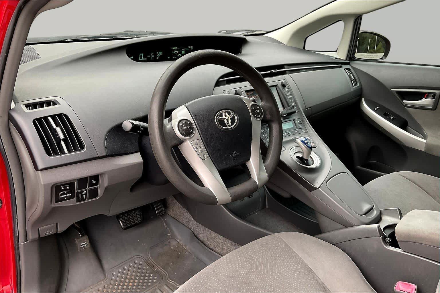 Used 2010 Toyota Prius Three w/ Solar Roof Pkg FWD image 17