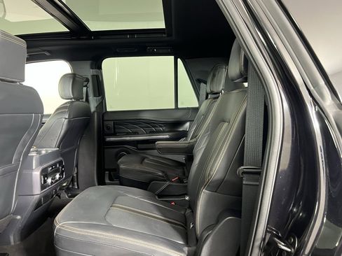 Used 2023 Ford Expedition Max Platinum image 30