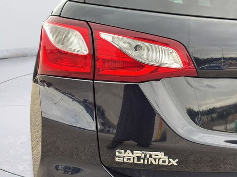 Used 2021 Chevrolet Equinox LT FWD image 39