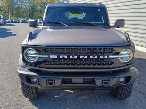 New 2025 Ford Bronco Badlands image 8