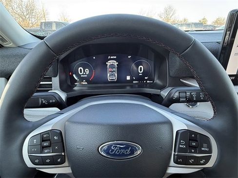 New 2026 Ford Explorer Active w/ Active Comfort Package image 24