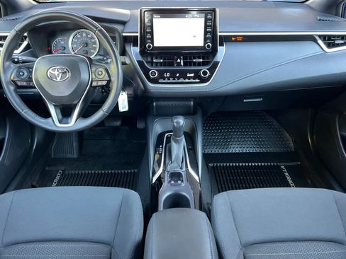 Used 2020 Toyota Corolla SE FWD image 3