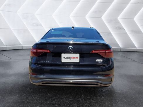 Used 2024 Volkswagen Jetta SE FWD image 5