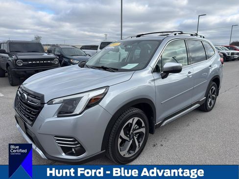 Used 2023 Subaru Forester Touring image 1