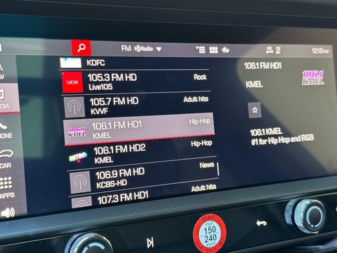 Certified 2025 Porsche Macan image 21