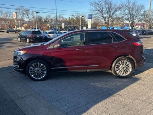 Used 2020 Ford Edge Titanium w/ Equipment Group 301A image 13