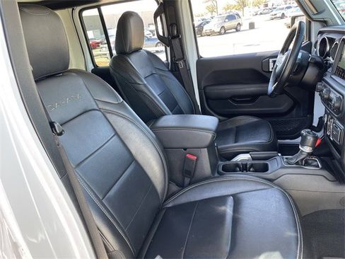 Used 2022 Jeep Wrangler Unlimited Sahara w/ Safety Group image 28