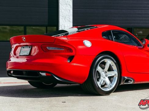 Used 2014 SRT Viper SRT-10 w/ Grand Touring Package RWD image 55
