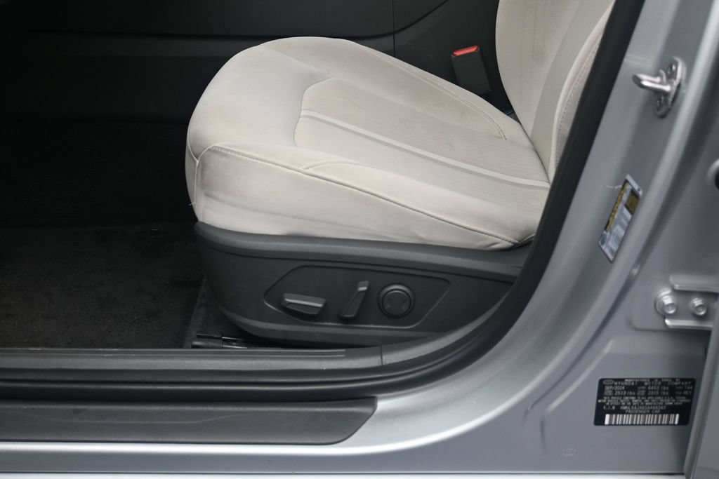 Used 2025 Hyundai Sonata SEL FWD image 22