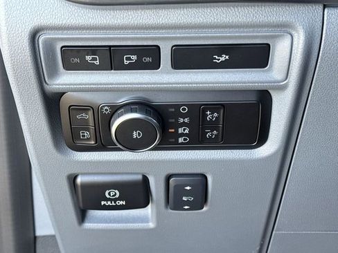 Used 2023 Ford F150 Lariat w/ Equipment Group 502A High image 17