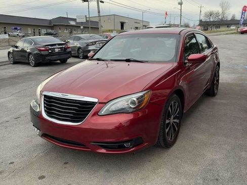 Used 2014 Chrysler 200 Limited w/ Sun/Sound Group image 8