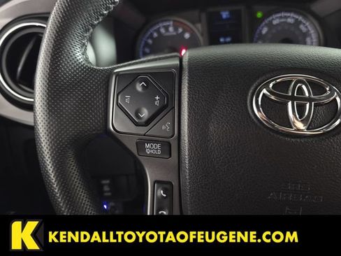 Used 2021 Toyota Tacoma TRD Off-Road AWD/4WD image 18