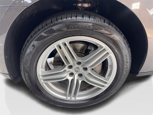 Used 2018 Porsche Macan image 85