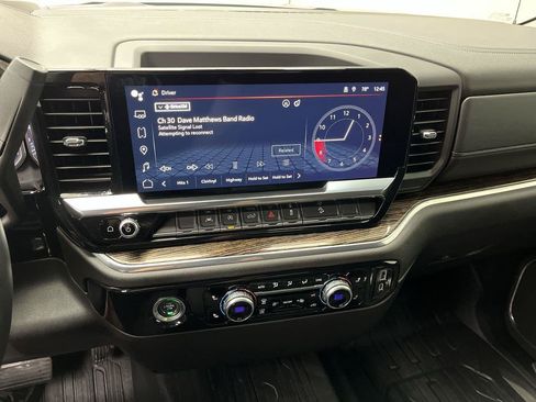 Certified 2024 GMC Sierra 1500 Elevation w/ LPO, Elevation Black Package AWD/4WD image 17