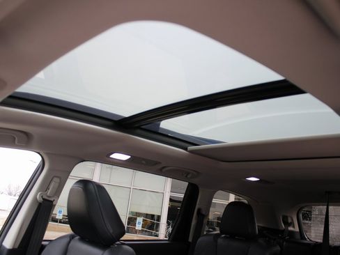 Certified 2022 Subaru Ascent Touring image 22