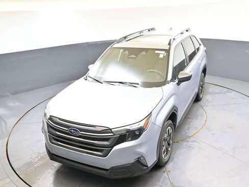 Certified 2025 Subaru Forester Premium AWD/4WD image 46
