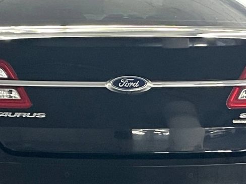 Used 2016 Ford Taurus SEL w/ Equipment Group 201A FWD image 32