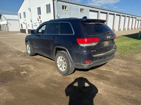 Used 2014 Jeep Grand Cherokee Laredo w/ 18" Wheel & 8.4" Radio Group AWD/4WD image 7