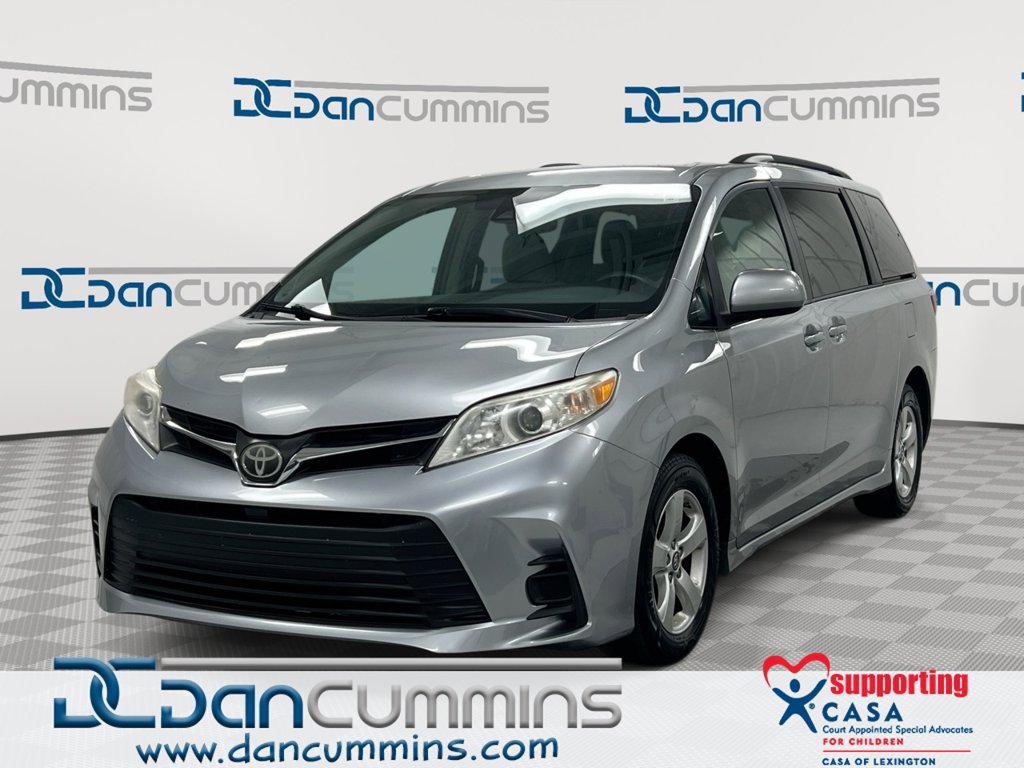 Used 2018 Toyota Sienna LE FWD image 1