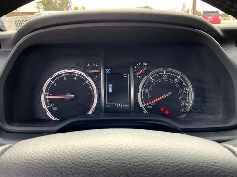 Used 2021 Toyota 4Runner Venture w/ Moonroof Package AWD/4WD image 26