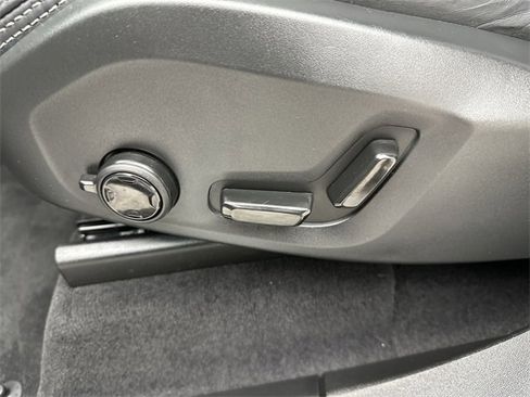 Certified 2023 Volvo XC90 B6 Ultimate w/ Protection Package Premier image 12