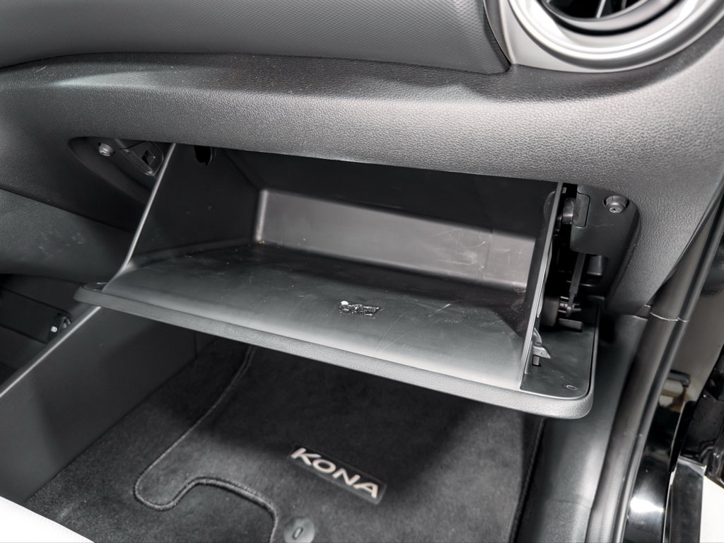 Used 2023 Hyundai Kona Limited w/ Cargo Package FWD image 20