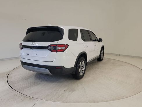 Used 2023 Honda Pilot EX-L image 7