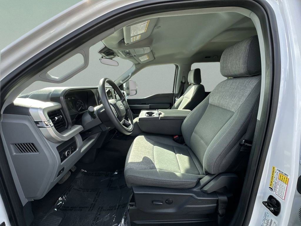 Used 2025 Ford F250 XLT AWD/4WD image 18