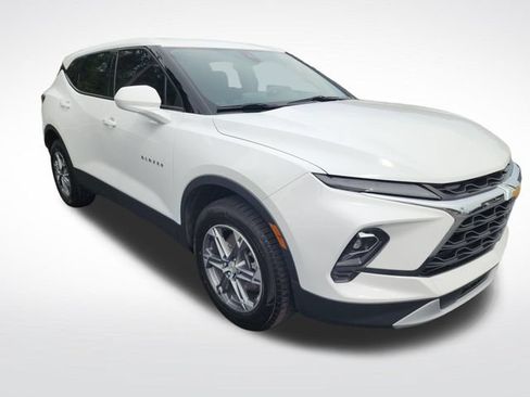 Used 2023 Chevrolet Blazer LT w/ Driver Confidence Package FWD image 7