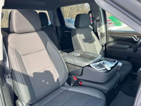 Used 2024 Chevrolet Silverado 1500 LT image 9