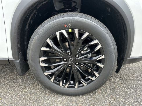 New 2026 Nissan Rogue SV FWD image 12