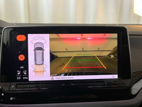 New 2026 Volkswagen Atlas Peak Edition AWD/4WD image 17