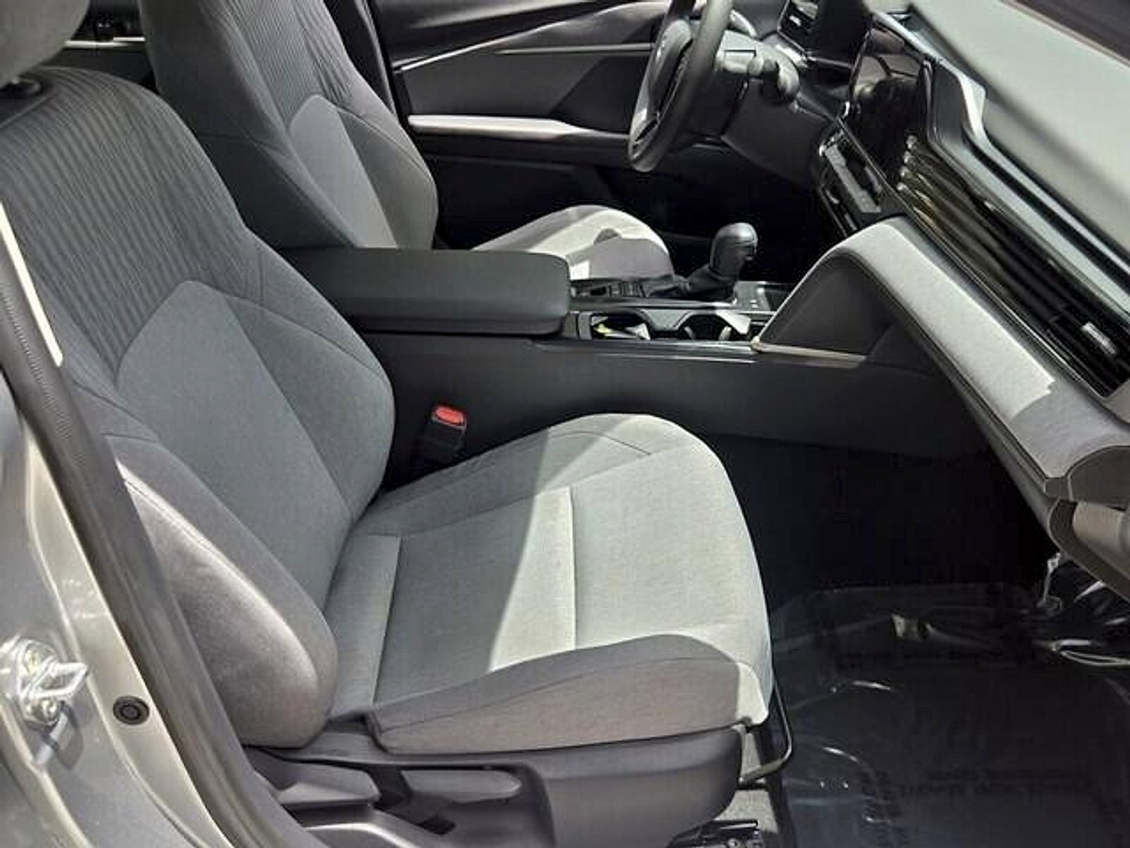 Used 2026 Toyota Camry LE FWD image 17