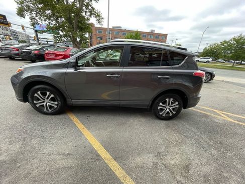 Used 2016 Toyota RAV4 LE image 5