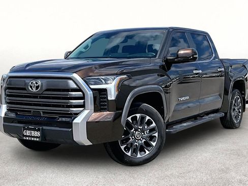 Used 2024 Toyota Tundra Limited w/ Power Package image 14