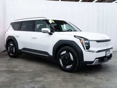 Used 2024 Kia EV9 Wind