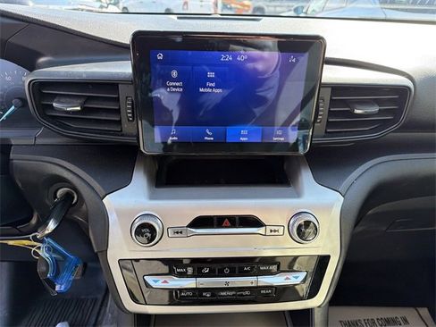 Used 2022 Ford Explorer 4WD w/ Class IV Trailer Tow Package image 21