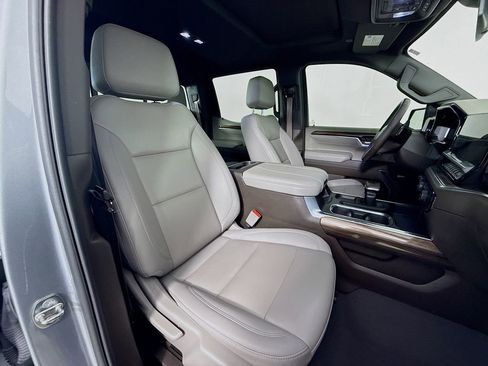 Used 2024 Chevrolet Silverado 1500 RST image 29