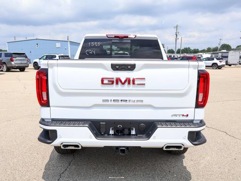 New 2026 GMC Sierra 1500 AT4 w/ AT4 Premium Package AWD/4WD image 4