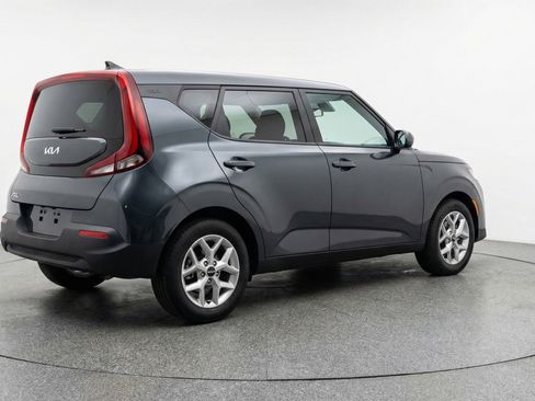 Used 2025 Kia Soul LX w/ LX Technology Package image 9