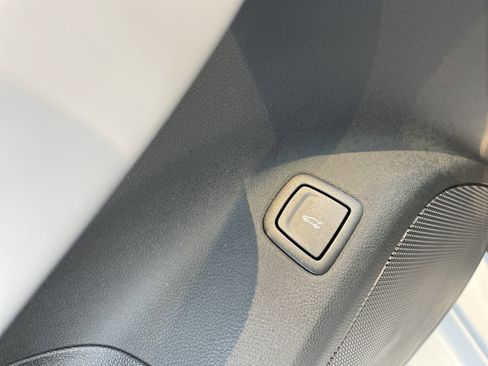 Used 2024 Cadillac CT5 V Blackwing w/ Driver Assist Package image 17