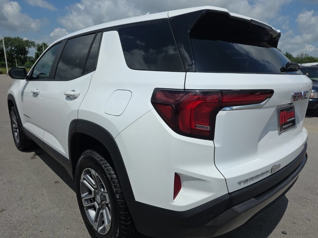 Used 2026 GMC Terrain Elevation FWD image 7