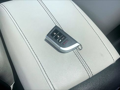 Used 2025 Acura RDX SH-AWD image 14