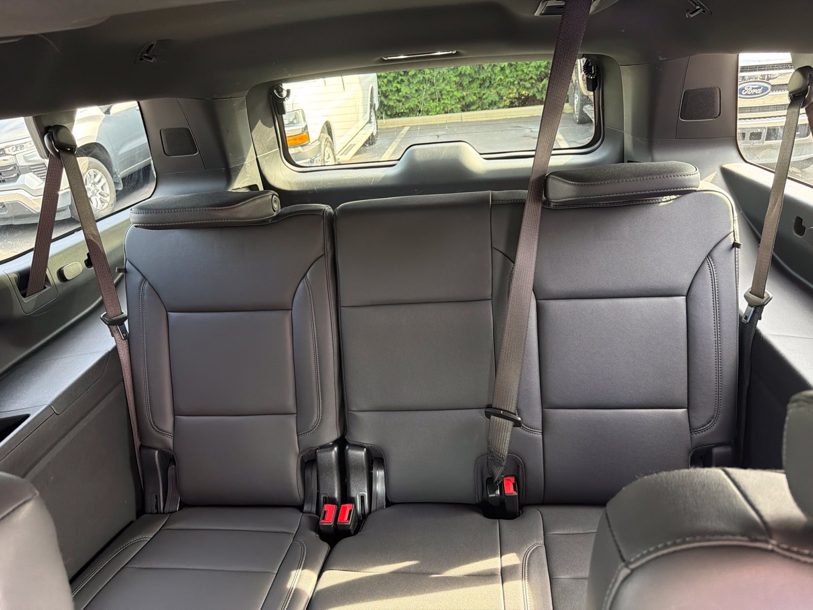 Used 2025 Chevrolet Suburban LT w/ Comfort Package AWD/4WD image 35