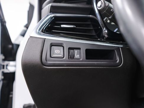 Used 2023 Cadillac XT6 Luxury image 20