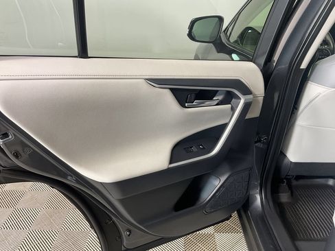 Used 2024 Toyota RAV4 Limited w/ Advanced Technology Package AWD/4WD image 19